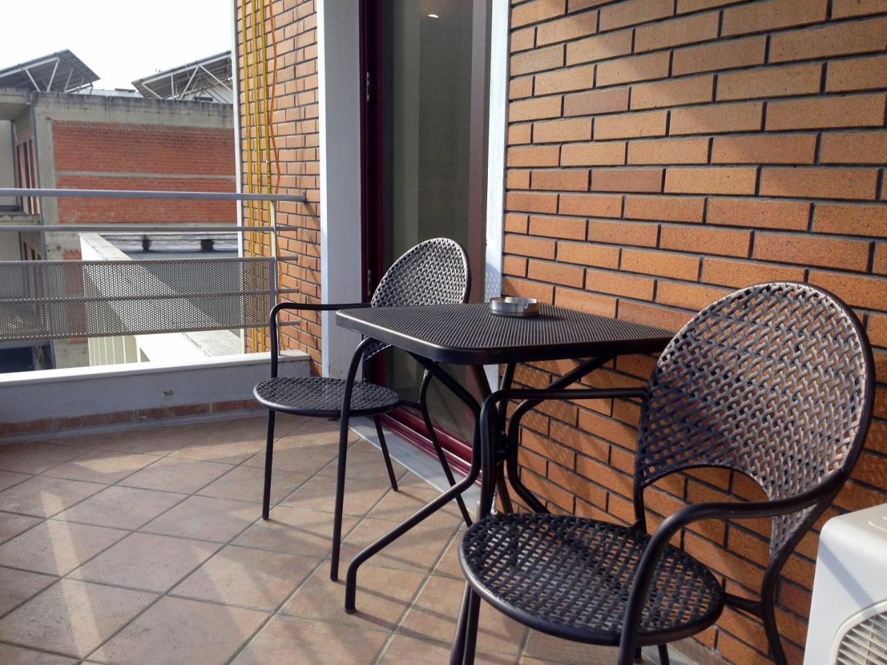 Lirio Guest House Makrakomi Exterior photo